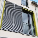 کرکره آلومینیومی چیست؟ + انواع تیغهها، کاربردها و مزایای آن