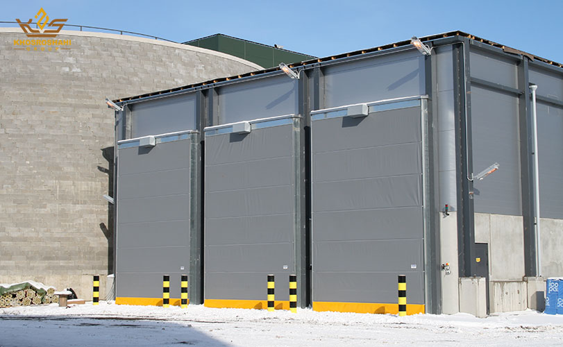 کاربردهای درب صنعتی از کارخانهها تا برجهایی با ارتفاع زیاد