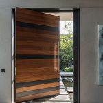 درب پیوت چیست و با چه مکانیسمی باز و بسته میشود؟